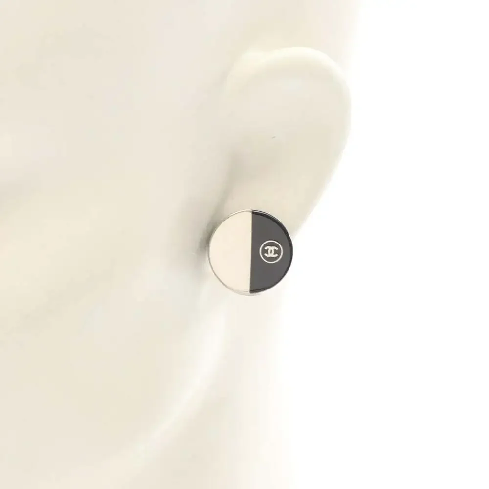 Chanel Cc Logo Clip-On Earrings #247102C73B